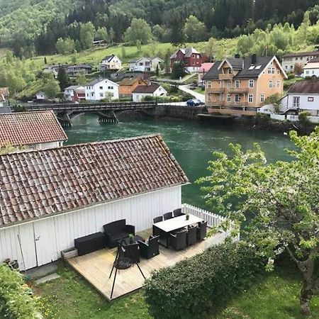 Stryn - House By The River Kültér fotó